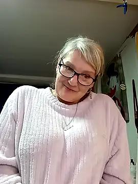 Snapshot of irinamaux chatting on 05-29-26, 04:49 irinamaux online show from 05-29-26, 04:49