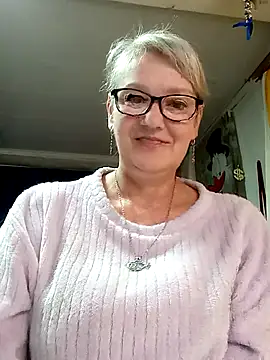 Snapshot of irinamaux chatting on 05-31-26, 05:04 irinamaux online show from 05-31-26, 05:04