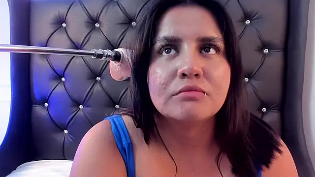 Snapshot of sweett_katty_ chatting on 02-14-25, 11:42 sweett katty online show from 02-14-25, 11:42