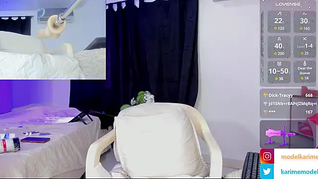 Snapshot of _karime_ chatting on 01-10-25, 11:29 karime online show from 01-10-25, 11:29