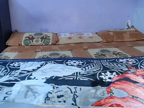 Freya nia online show from 12-28-24, 09:20