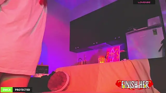 Snapshot of princess_sofiee chatting on 12-05-25, 04:47 princess sofiee online show from 12-05-25, 04:47