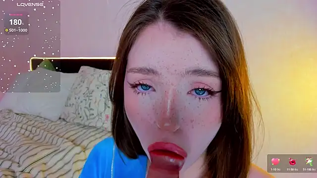 lexxxxxxi online show from 04-10-26, 06:23