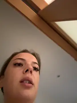 Snapshot of LexyGold chatting on 10-31-25, 03:57 LexyGold online show from 10-31-25, 03:57