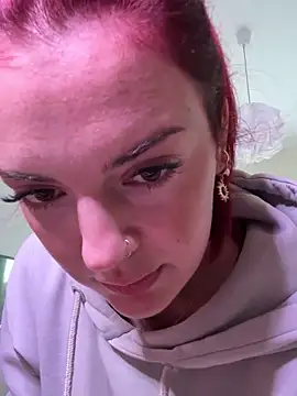 Snapshot of LexyGold chatting on 11-27-25, 07:43 LexyGold online show from 11-27-25, 07:43