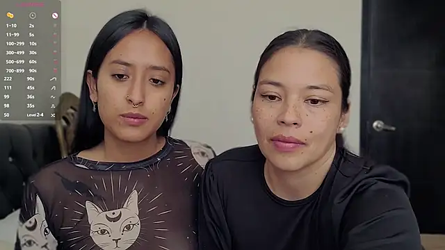 2SummerLove1 online show from 12-19-24, 02:24