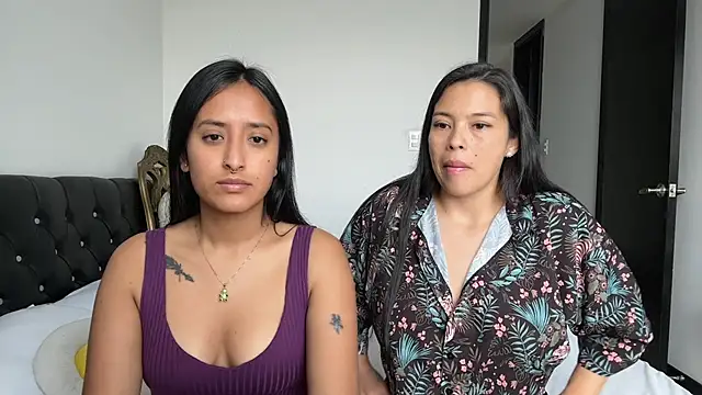 2SummerLove1 online show from 02-08-25, 08:10