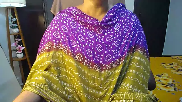 Snapshot of SohanaSabaSexy chatting on 06-29-26, 09:15 SohanaSabaSexy online show from 06-29-26, 09:15