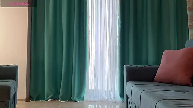 Snapshot of UrGoddessJenny chatting on 09-24-25, 12:19 UrGoddessJenny online show from 09-24-25, 12:19