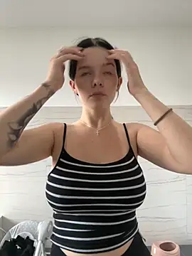 RoxiBlack online show from 10-01-25, 01:50