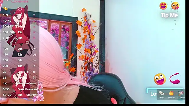 Snapshot of Victoria_Kastelo chatting on 10-31-25, 02:07 Victoria Kastelo online show from 10-31-25, 02:07