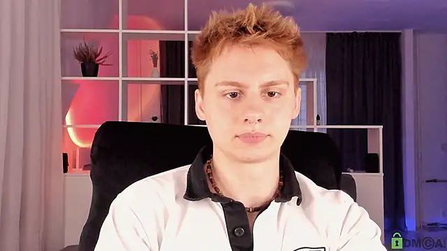 Snapshot of sunnyburn_boy chatting on 06-19-26, 05:50 sunnyburn boy online show from 06-19-26, 05:50