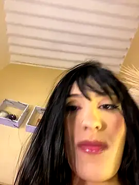 Snapshot of Sweetie_Arianna chatting on 09-30-25, 05:12 Sweetie Arianna online show from 09-30-25, 05:12