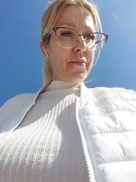 blondyruby online show from 03-09-26, 09:46