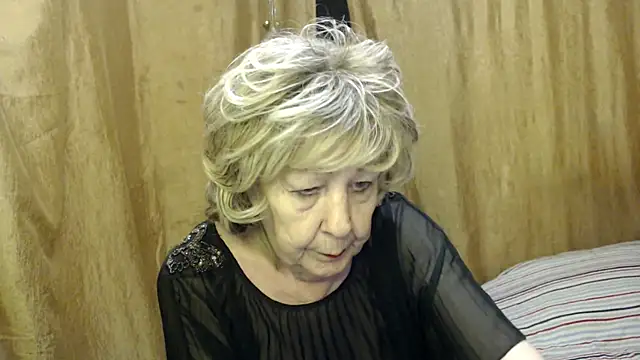 Snapshot of _Estelitta_5 chatting on 02-16-25, 05:04 Estelitta 5 online show from 02-16-25, 05:04