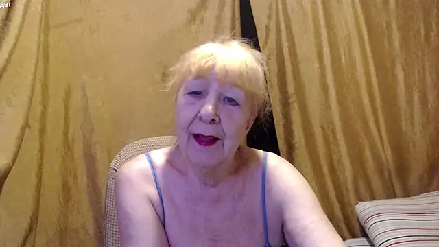 Snapshot of _Estelitta_5 chatting on 11-10-25, 11:42 Estelitta 5 online show from 11-10-25, 11:42