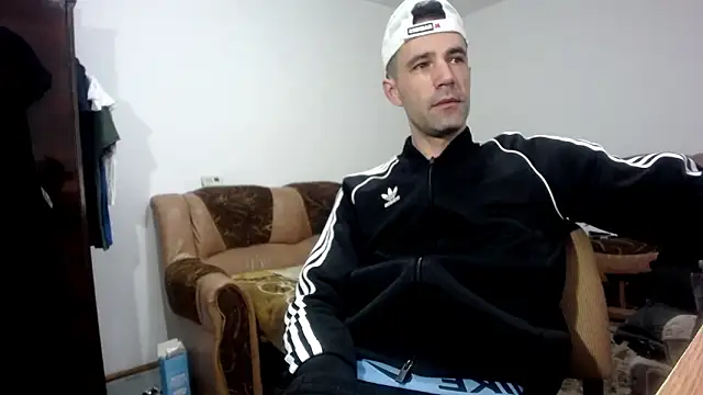 I like older menn online show from 02-16-26, 06:09