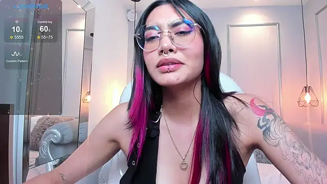 AzuraKindong online show from 01-16-25, 01:27