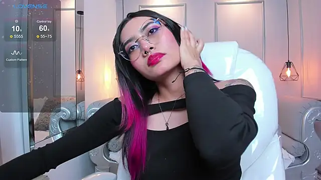 AzuraKindong online show from 03-07-25, 10:32