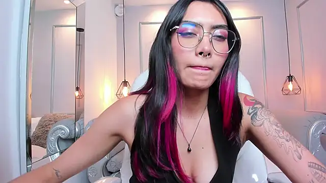 AzuraKindong online show from 03-19-25, 10:42