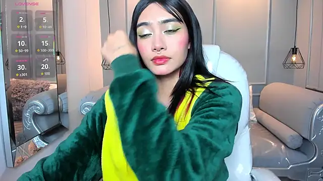 AzuraKindong online show from 01-08-26, 07:27