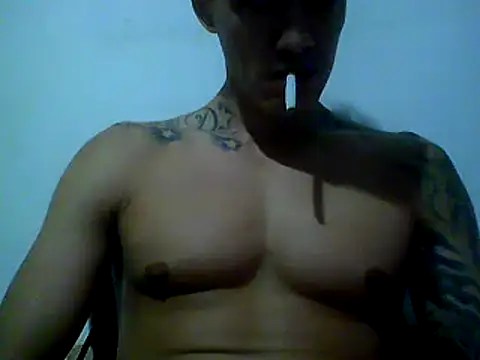 Snapshot of Skater29xx2 chatting on 01-15-25, 03:39 Skater29xx2 online show from 01-15-25, 03:39