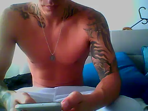 Snapshot of Skater29xx2 chatting on 02-07-25, 06:24 Skater29xx2 online show from 02-07-25, 06:24