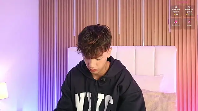 Tomy Rox online show from 04-04-26, 07:44