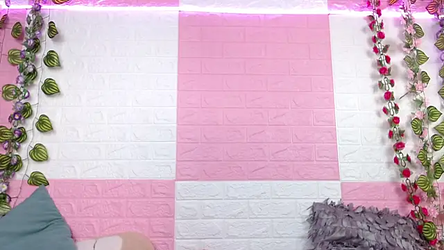 Snapshot of AnyaFloyd69 chatting on 02-22-25, 08:42 AnyaFloyd69 online show from 02-22-25, 08:42