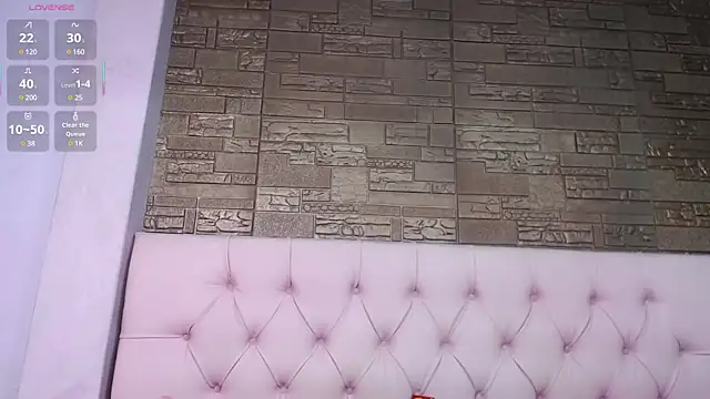 Snapshot of AnyaFloyd69 chatting on 03-10-25, 02:39 AnyaFloyd69 online show from 03-10-25, 02:39