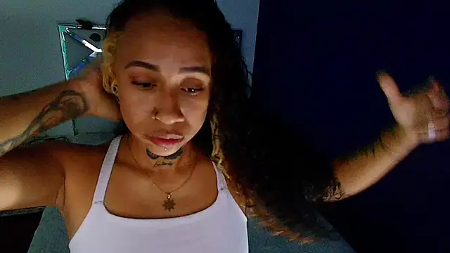 cattaleeyaa online show from 12-18-24, 02:53