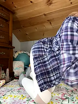 Snapshot of DanaeJustine chatting on 10-23-25, 05:33 DanaeJustine online show from 10-23-25, 05:33