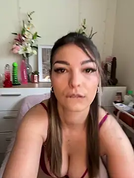 Snapshot of La_Nebulleuse-Nebulla chatting on 05-02-26, 11:04 La Nebulleuse-Nebulla online show from 05-02-26, 11:04