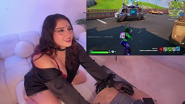 Snapshot of freya_bella_ chatting on 03-17-25, 03:03 freya bella online show from 03-17-25, 03:03