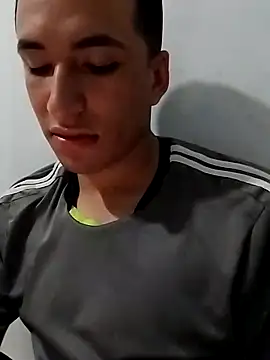 Snapshot of Aida_adams chatting on 02-12-25, 04:01 Aida adams online show from 02-12-25, 04:01