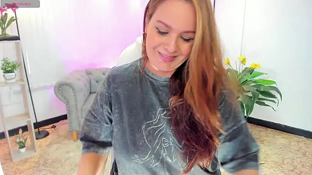 Snapshot of Aida_adams chatting on 02-26-25, 08:33 Aida adams online show from 02-26-25, 08:33