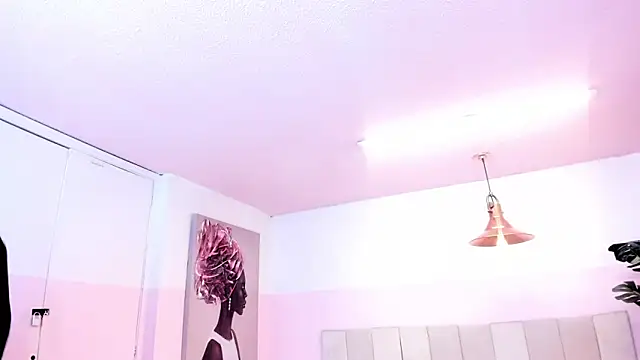 Red lady online show from 01-14-25, 06:45