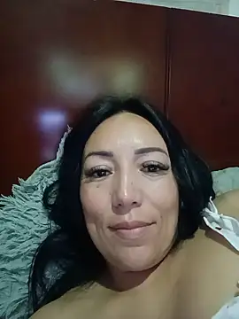 Laura martin  online show from 05-10-26, 08:08