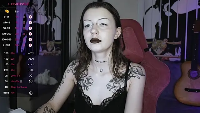 Snapshot of prettybones chatting on 12-28-24, 08:05 prettybones online show from 12-28-24, 08:05