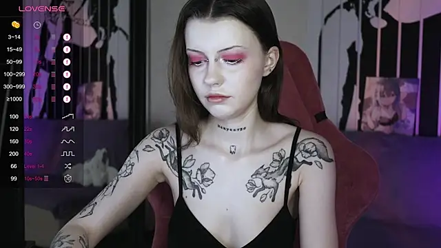 Snapshot of prettybones chatting on 01-14-25, 11:31 prettybones online show from 01-14-25, 11:31