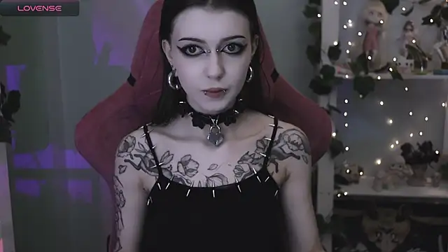 prettybones online show from 06-19-26, 09:40