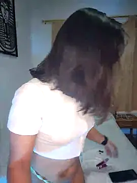 Juanelopez1 online show from 01-05-25, 03:43