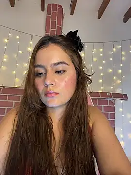 Juanelopez1 online show from 06-15-26, 01:30