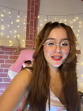 Juanelopez1 online show from 06-26-26, 03:33