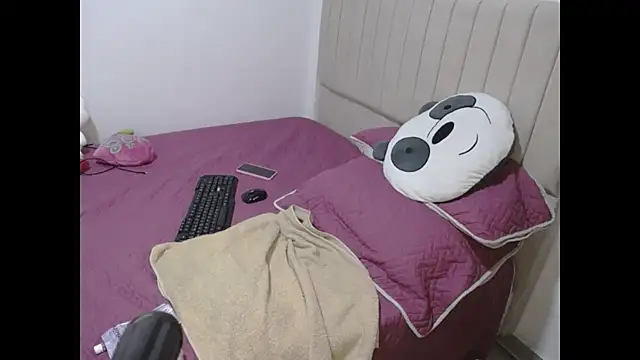 Snapshot of Stepmom_slut_50 chatting on 09-13-25, 09:25 Stepmom slut 50 online show from 09-13-25, 09:25