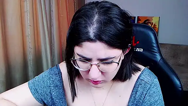 Snapshot of Crazy_Bunya chatting on 02-21-25, 02:06 Crazy Bunya online show from 02-21-25, 02:06