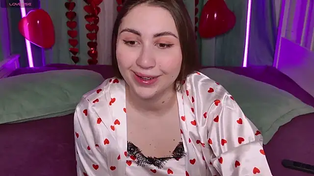 Snapshot of WinryRoss chatting on 02-12-26, 05:46 WinryRoss online show from 02-12-26, 05:46