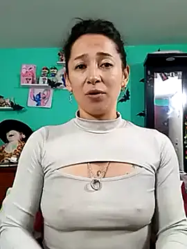 Snapshot of emilypoppy3 chatting on 03-21-25, 01:13 emilypoppy3 online show from 03-21-25, 01:13