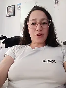 emilypoppy3 online show from 05-21-26, 08:27