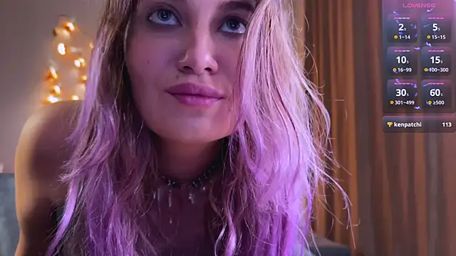 Snapshot of Femdom_Lola chatting on 01-04-25, 02:46 Femdom Lola online show from 01-04-25, 02:46